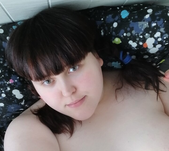 Masha_meow live cam model at StripChat