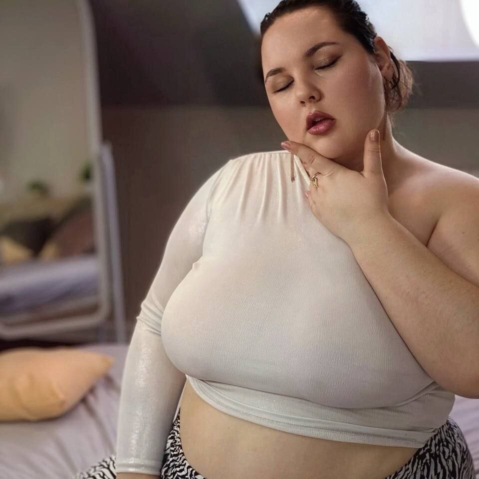 Amoriaa Chat XXX Ngoại tuyến