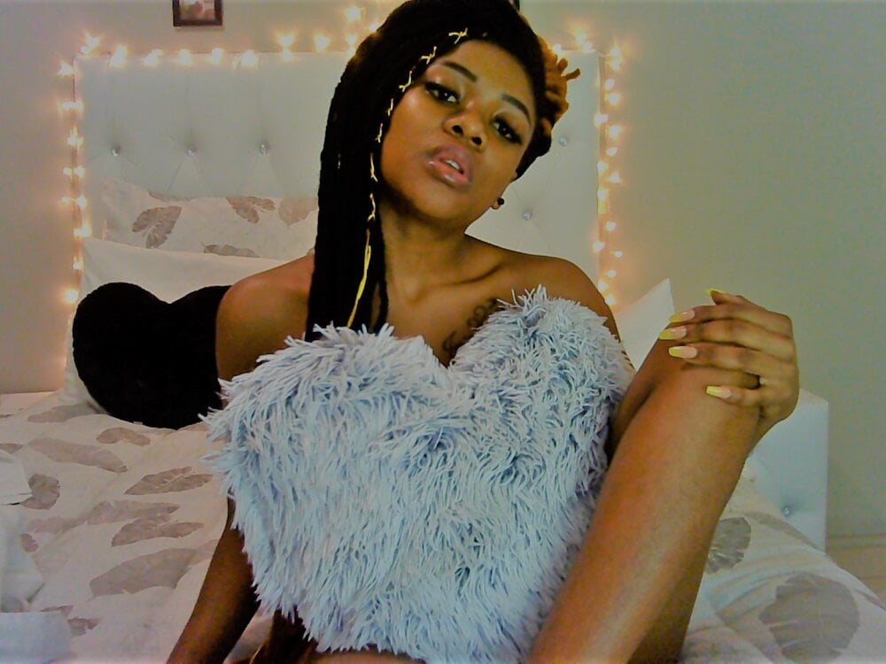 XBootyQueen 离线聊天室