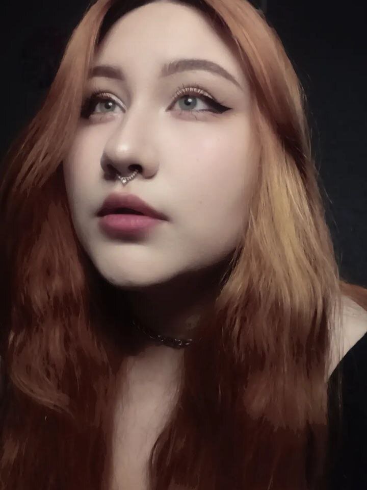 Live sex webcam photo for PoppyEvans1 #291035426