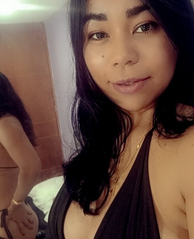 Live sex webcam photo for Analia-Baker #289734039