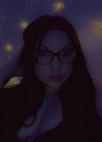 Mustbekikii's Offline Chat Room