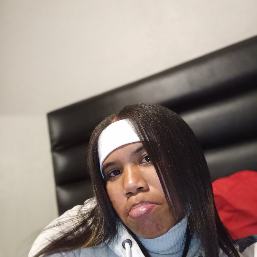 hornybaby57 from stripchat