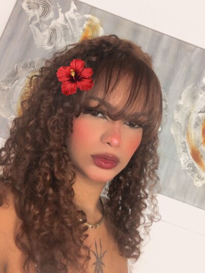 Scarlet_dirty_