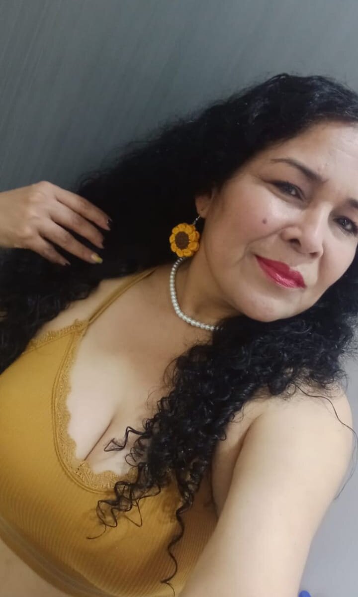 Live sex webcam photo for VERONICAKERR #288592311