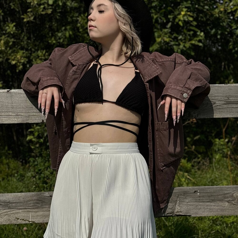 glamcambabes.com hevenlyrose livesex profile in caucasian cams