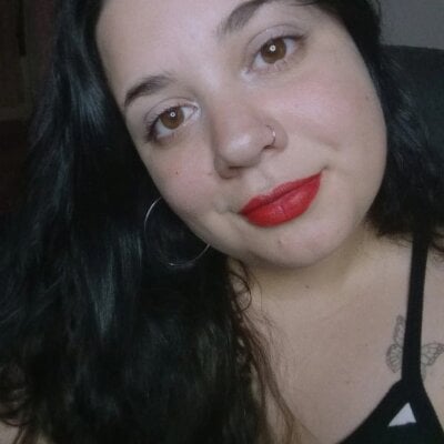 xSweetJulietx on StripChat