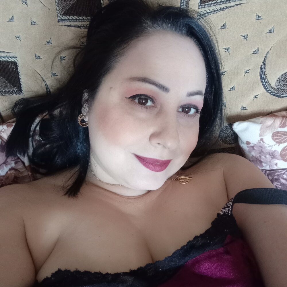 Ella_miss 💅 nude webcam chat