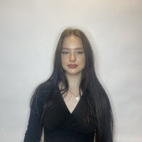 IrishaAa Adlı Modelin Çevrimdışı Sohbet Odası
