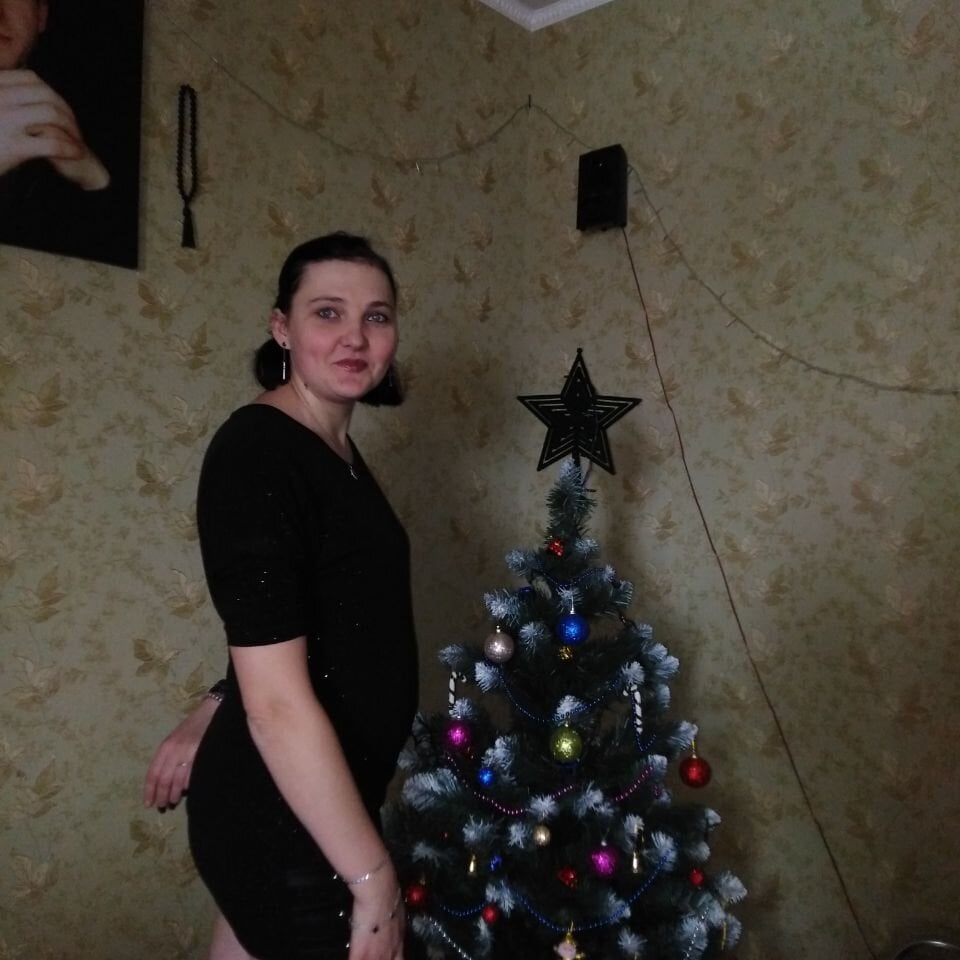 mega-camsex.net karolinarich1 livesex profile in bisexual cams