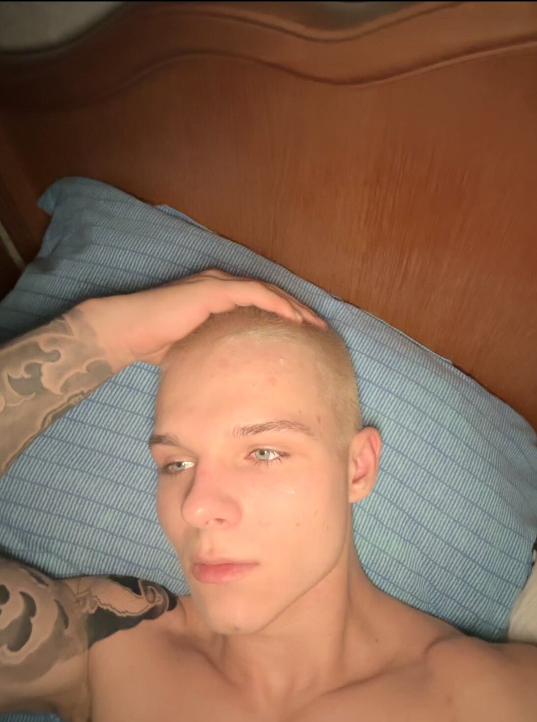 Aaron_leen