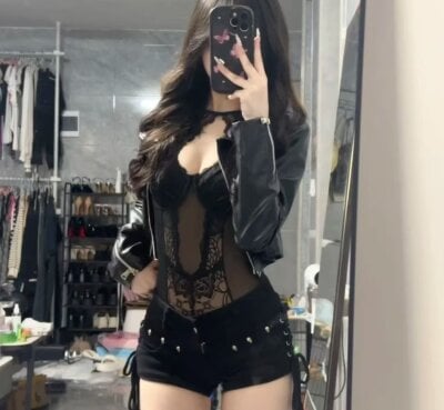 lambyeeh- from stripchat