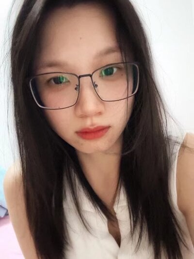 Xueli-8 on StripChat