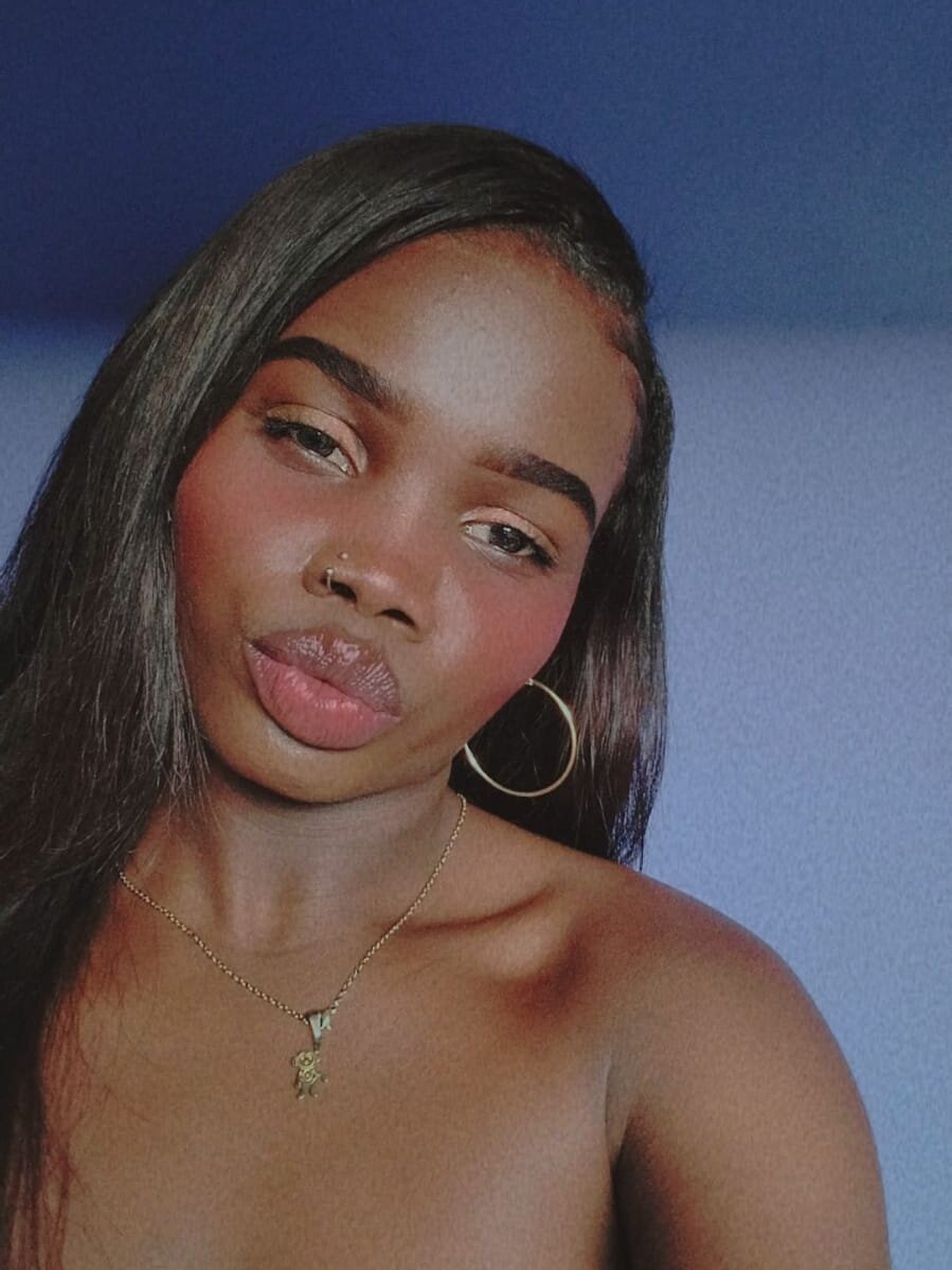 pornos.live dahiaraa livesex profile in brown-hair cams