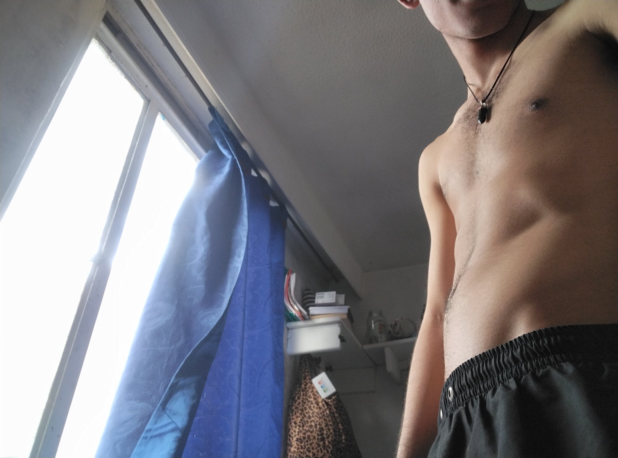 Theo_Jhons