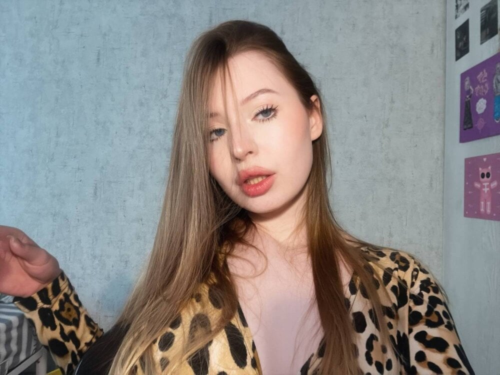 evelineclain from stripchat