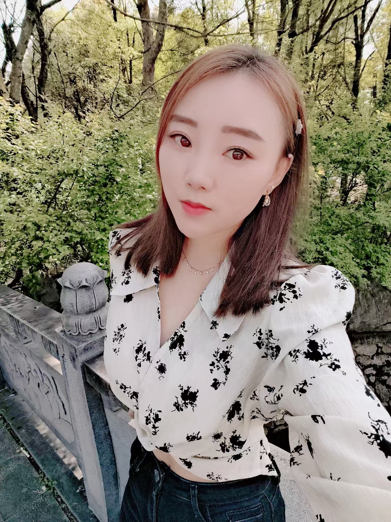 A-white-dress