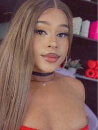 EmmaEbony_ts