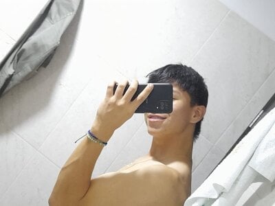 Abraham_horny18