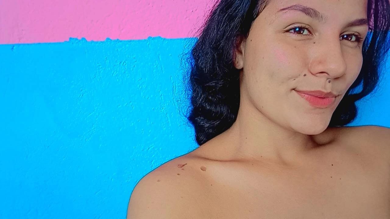 charlott_hot69
