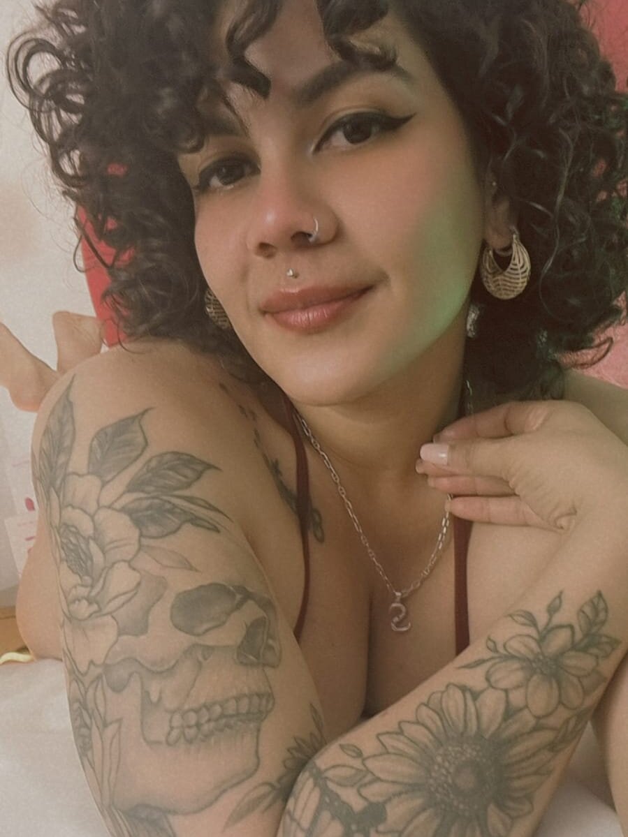 nicolette_rock profile