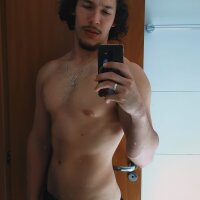 corvomoreno_'s Offline XXX Chat
