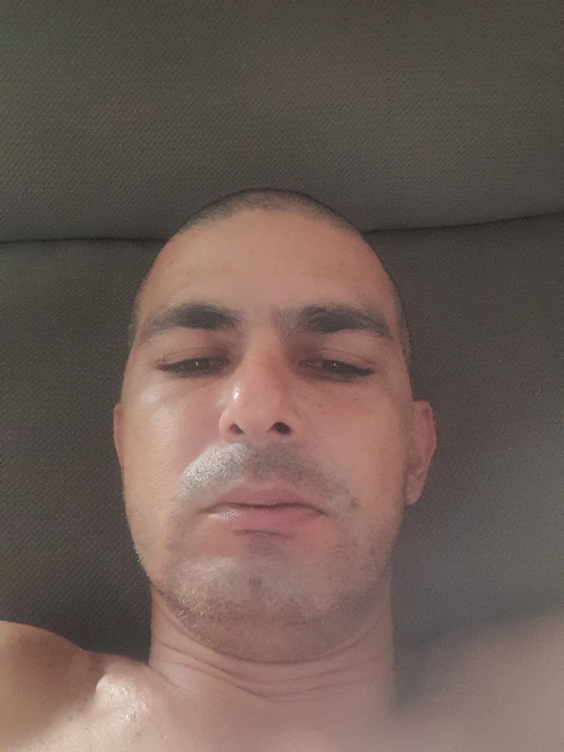 mauvando