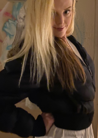 ForbiddenBaby's Offline Chat Room