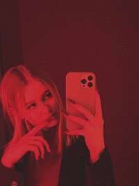 BarbieDean's Offline Chat Room