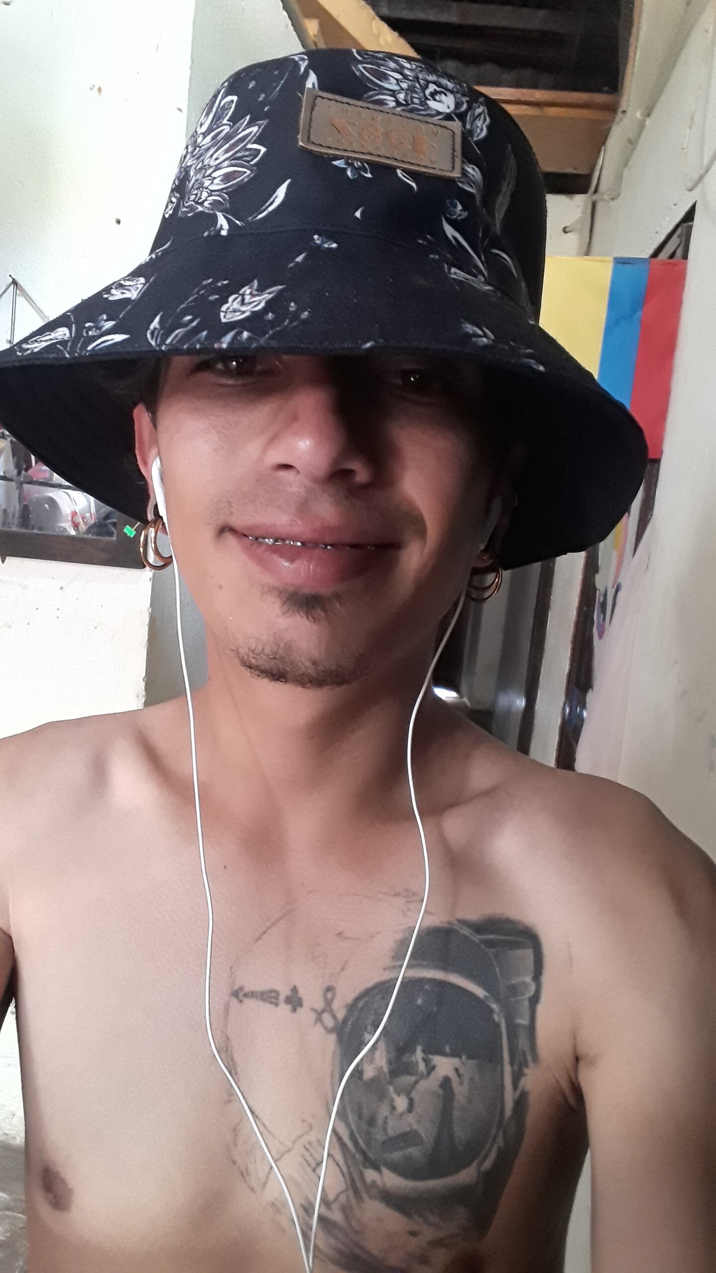 nicolasex9899
