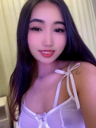 aysamin on StripChat