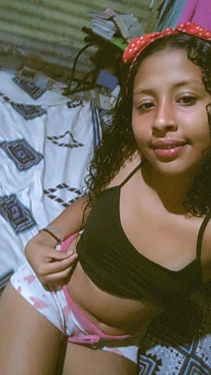 Morenita-sexi1