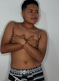 Thomas_ftm's Offline XXX Chat