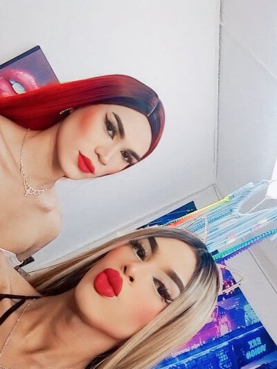 Charlotte_and_mia - Stripchat Trans 