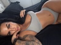 BELLABLACKXUK's webcam live show