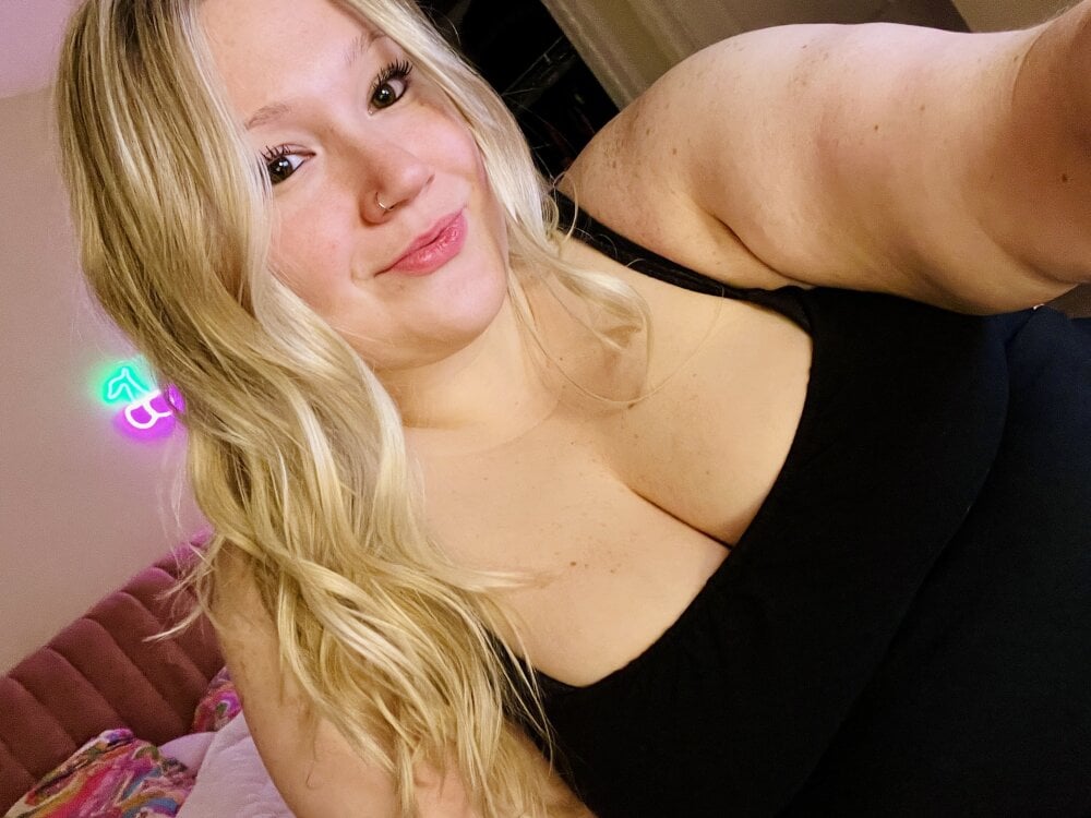 piggyrose from stripchat