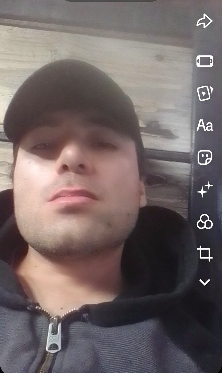 Gabriel36_z's Offline XXX Chat