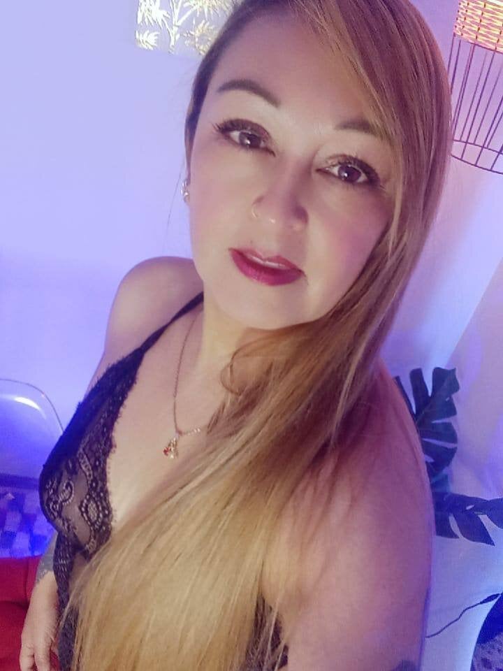 victoriaqueen_fg from stripchat