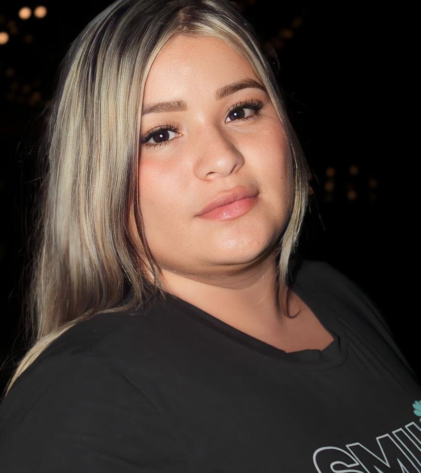 mona3414's Offline Chat Room
