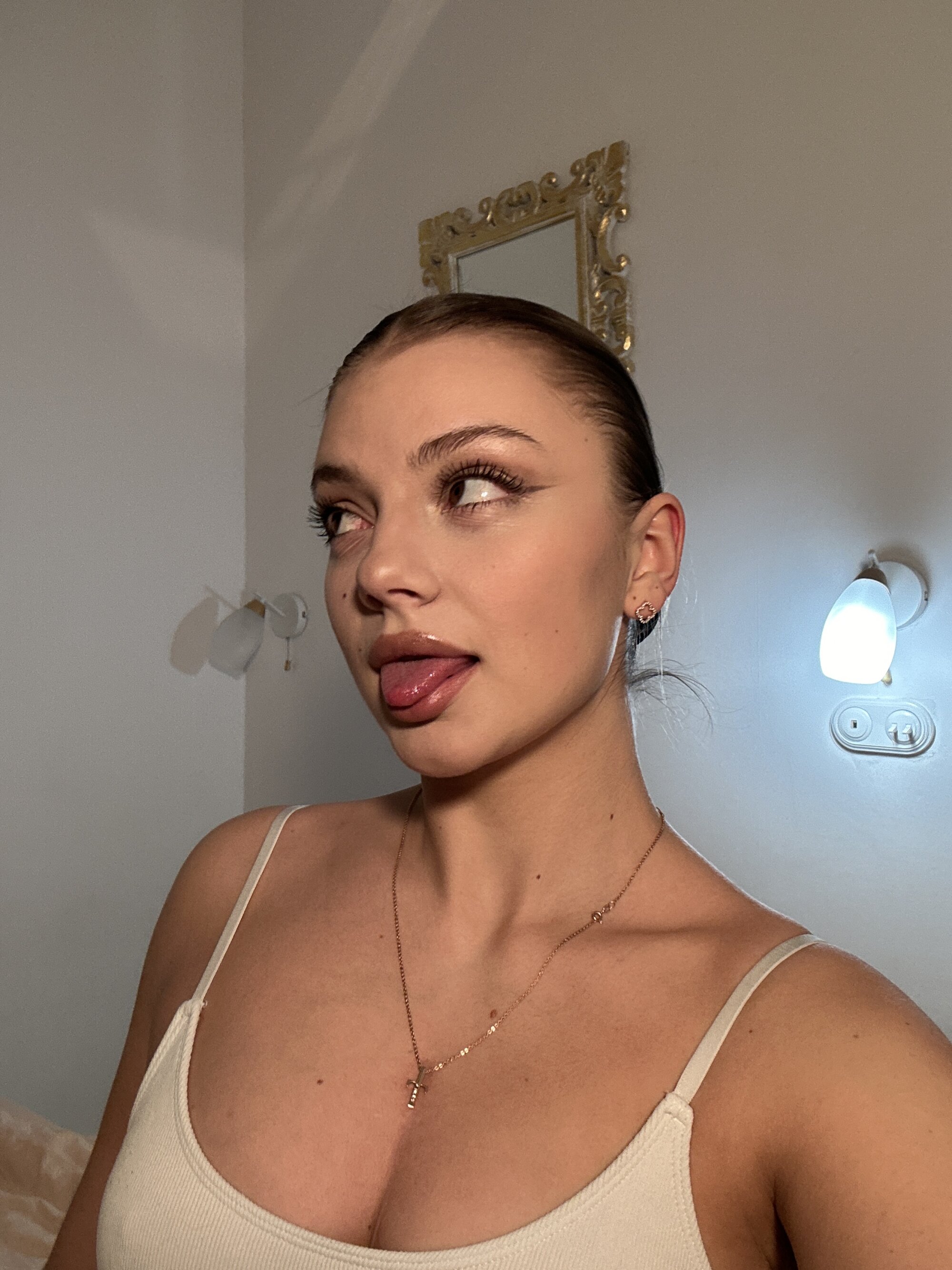 Leila_wiu