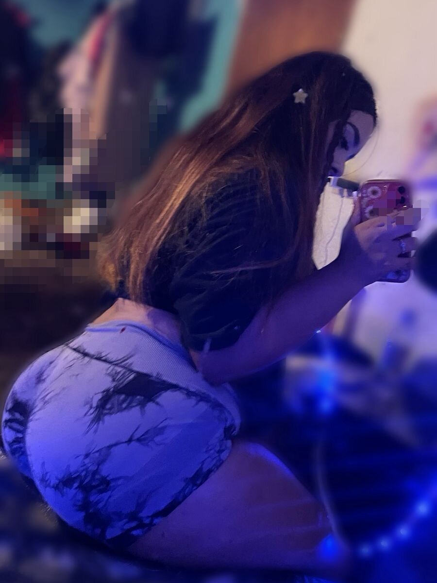 stripchat yosem129 webcam profile pic via sleekcams.com