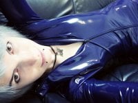 MissyAddict's Offline Chat Room