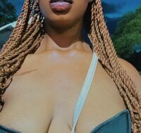 SWEETmelaniBLOSSOM's webcam live show