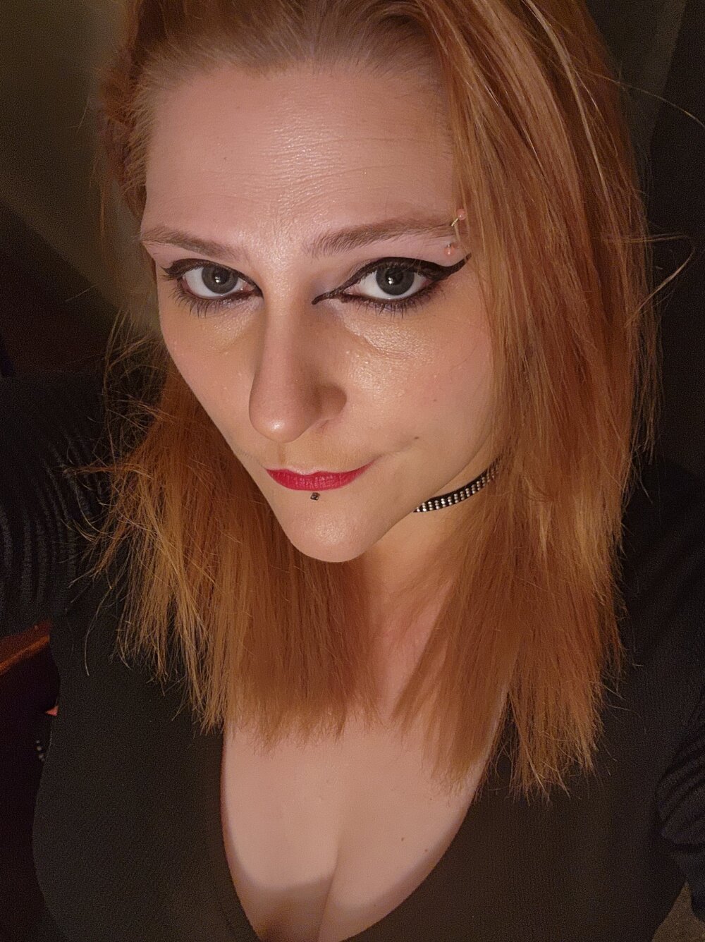 stripchat candychaos1221 webcam profile pic via onaircams.com