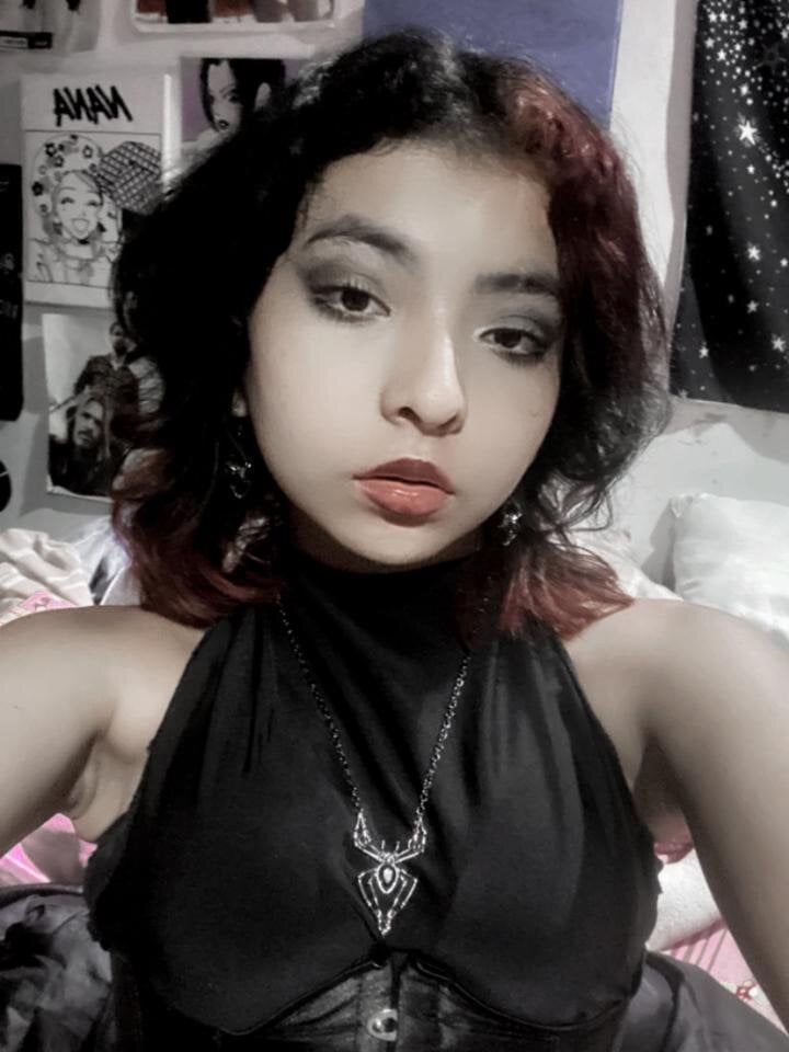 _Gothiccbitch_'s Offline XXX Chat