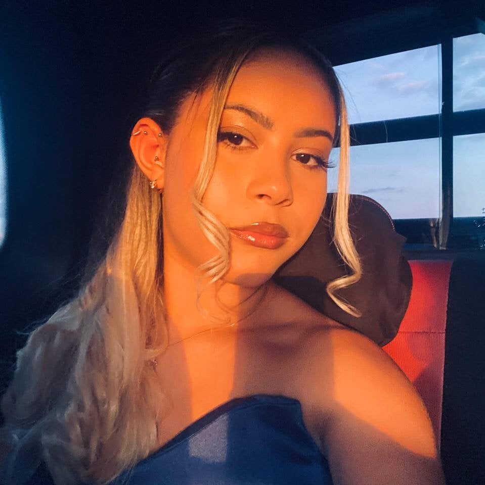 แชท XXX ออฟไลน์ของ SavannahCustance