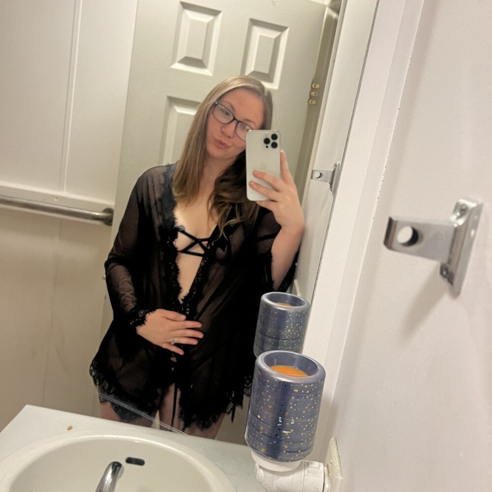 sexcam3d.net kat_love9 livesex profile in white-hair cams