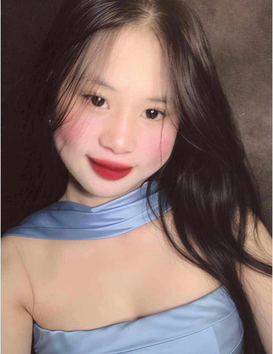 Tnhuy1 live cam model at StripChat