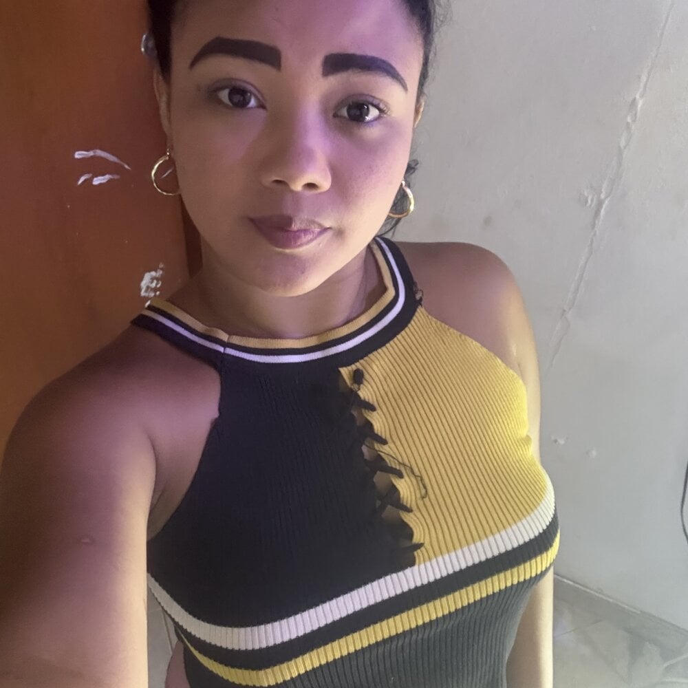 Sweet_couple79's Offline XXX Chat