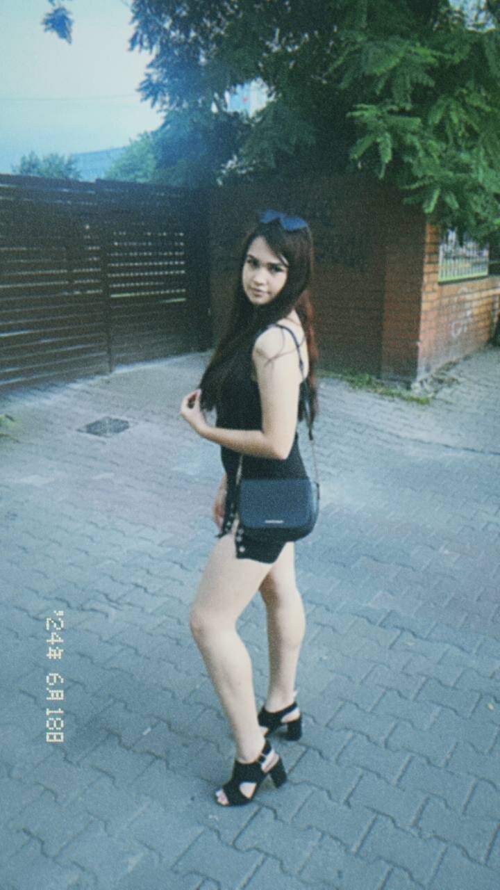 elise_cherry